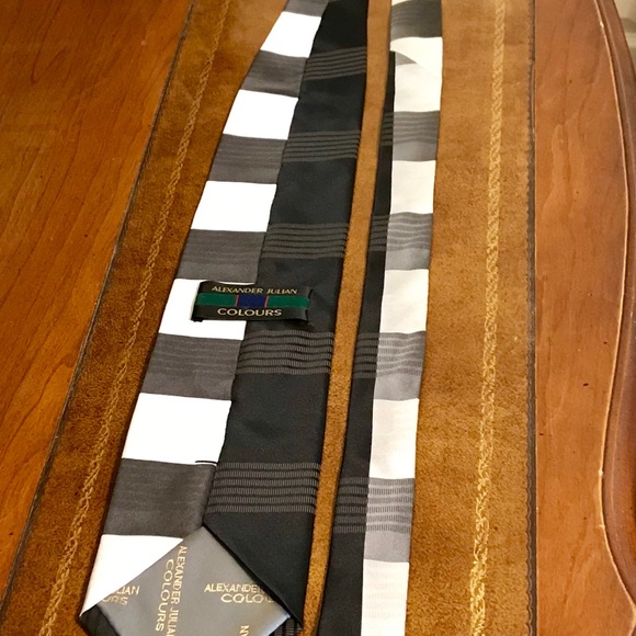 Colours by AlexanderJulian B&W silk tie - Picture 4 of 6